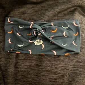 Black Crescent Print Twist Turban Headband